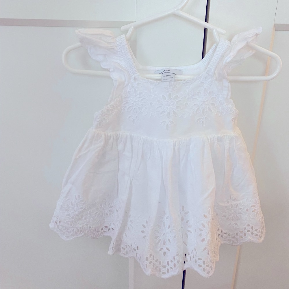Baby Gap White Eyelet Dress Size 0-3 Mo